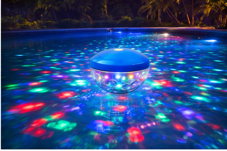 Pool lys